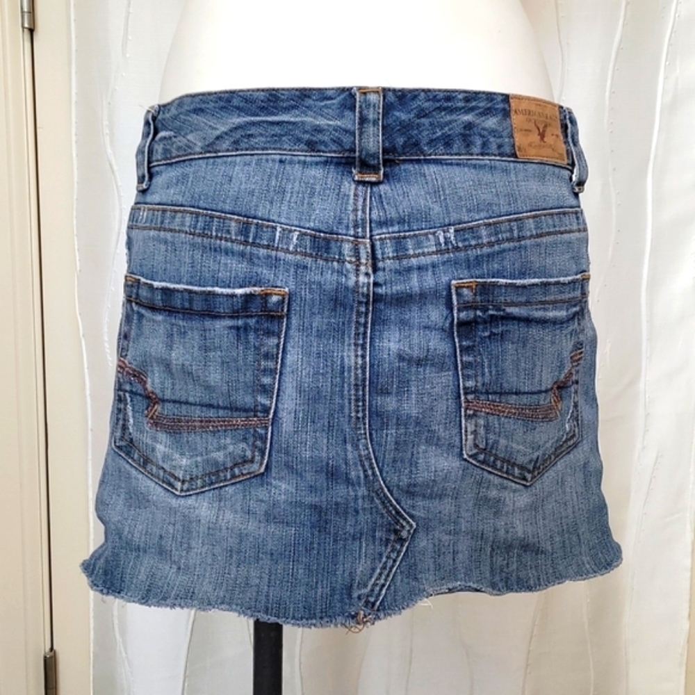 American Eagle Micro Mini Raw Hem Denim Skirt - Picture 4 of 6